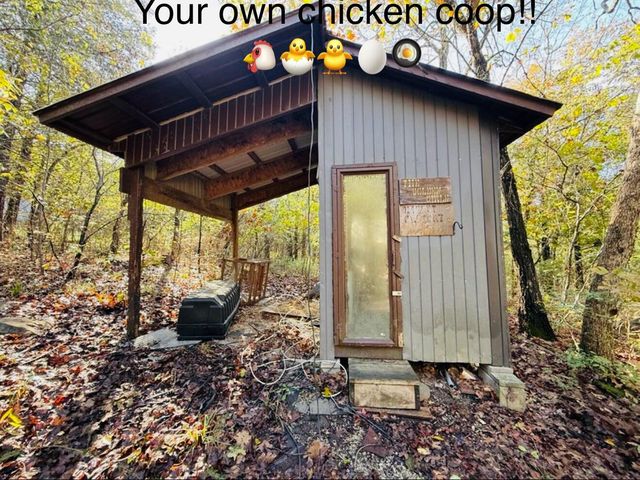 52 Trenidy Lane, Reeds Spring, MO 65737