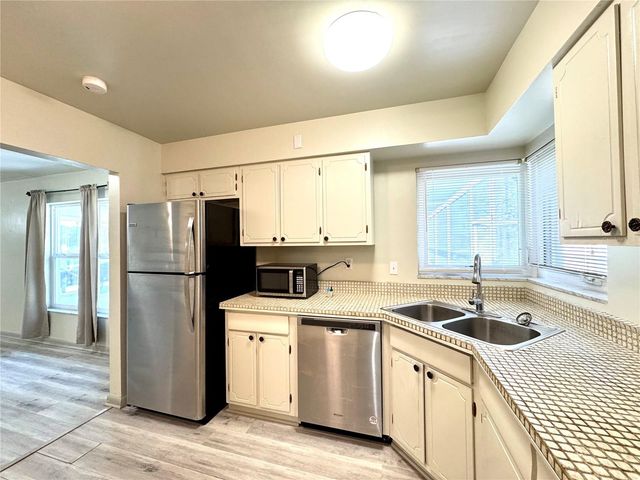 1074 GERONA AVENUE, Deltona, FL 32725
