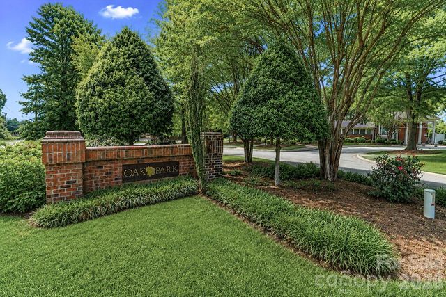 1182 Tufton Place NW, Concord, NC 28027