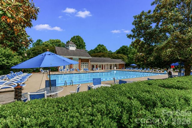 1182 Tufton Place NW, Concord, NC 28027