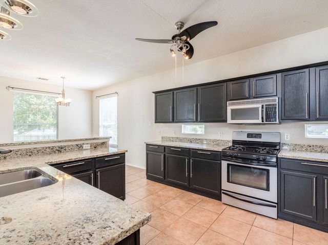 5814 Negley, Kyle, TX 78640