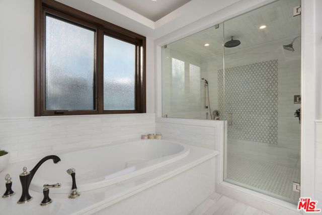 331 S Canon Dr, Beverly Hills, CA 90212