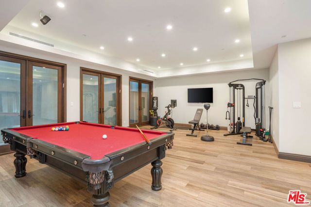 331 S Canon Dr, Beverly Hills, CA 90212