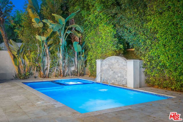 331 S Canon Dr, Beverly Hills, CA 90212