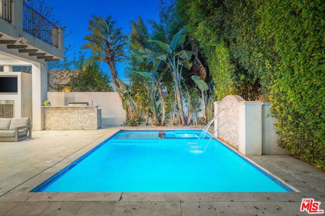 331 S Canon Dr, Beverly Hills, CA 90212