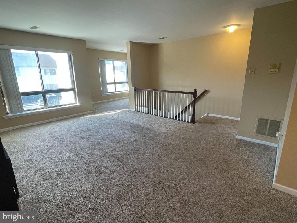202 HUNTER CT, MARLTON, NJ 08053 — photo 2