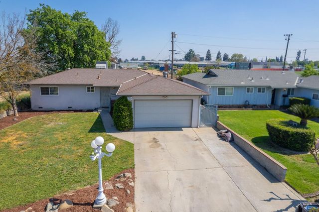 327 N 2nd Street, Fowler, CA 93625