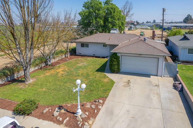 327 N 2nd Street, Fowler, CA 93625