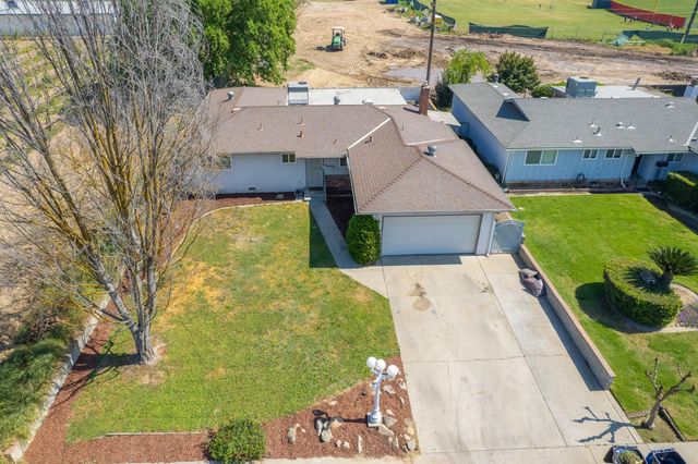 327 N 2nd Street, Fowler, CA 93625