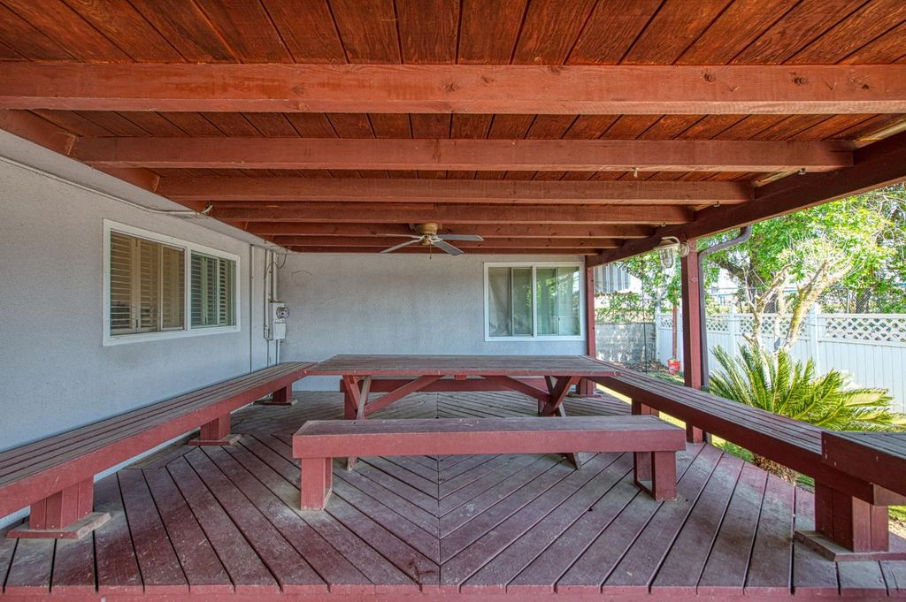 Image 25 of property listing at 327 N 2nd Street, Fowler, CA 93625