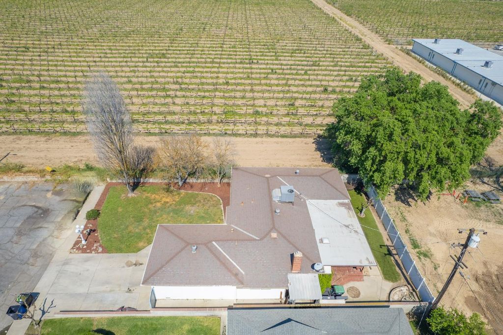 Image 43 of property listing at 327 N 2nd Street, Fowler, CA 93625