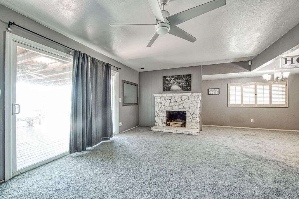 Image 8 of property listing at 327 N 2nd Street, Fowler, CA 93625