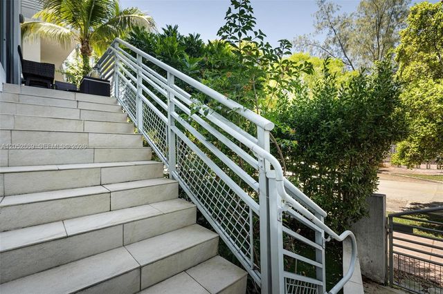 245 Michigan Ave LG-5, Miami Beach, FL 33139
