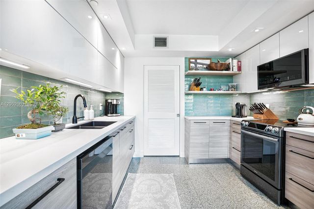 245 Michigan Ave LG-5, Miami Beach, FL 33139