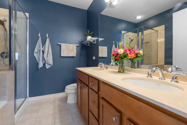 859 W Erie Street 408, Chicago, IL 60642