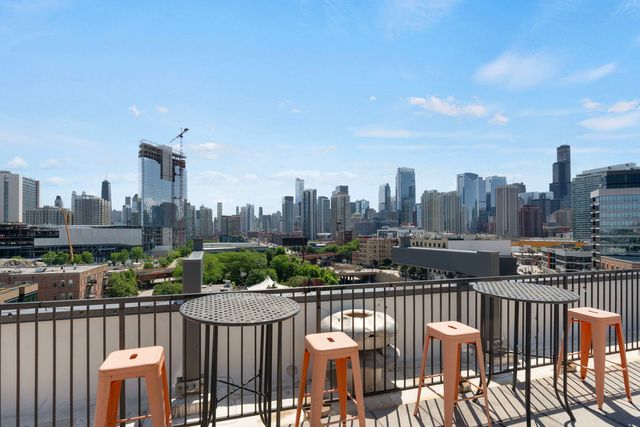 859 W Erie Street 408, Chicago, IL 60642