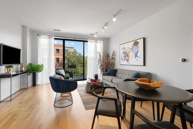 859 W Erie Street 408, Chicago, IL 60642
