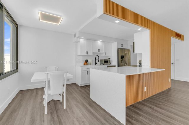 3589 S Ocean Blvd 914, South Palm Beach, FL 33480