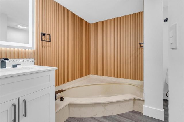 3589 S Ocean Blvd 914, South Palm Beach, FL 33480