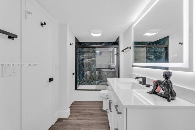 3589 S Ocean Blvd 914, South Palm Beach, FL 33480