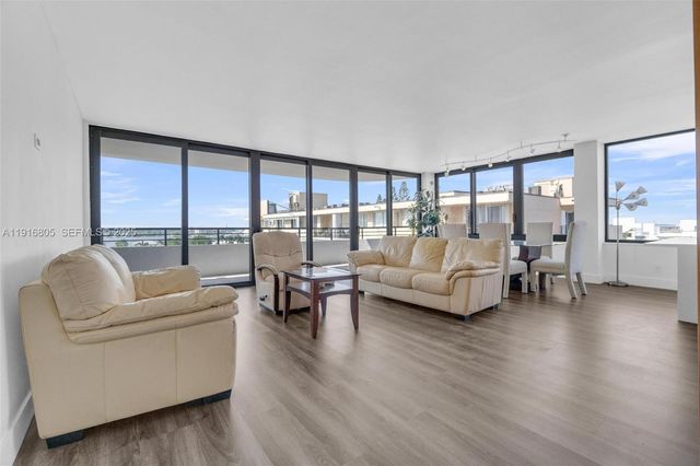 3589 S Ocean Blvd 914, South Palm Beach, FL 33480