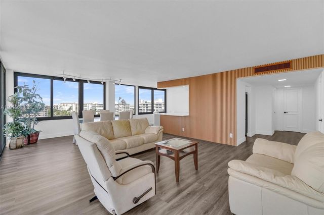 3589 S Ocean Blvd 914, South Palm Beach, FL 33480