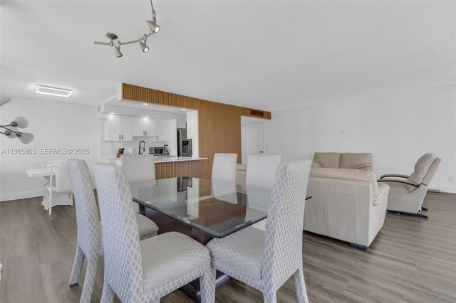 3589 S Ocean Blvd 914, South Palm Beach, FL 33480