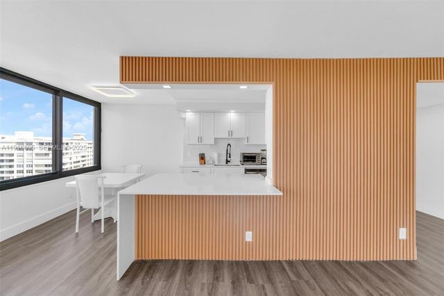 3589 S Ocean Blvd 914, South Palm Beach, FL 33480