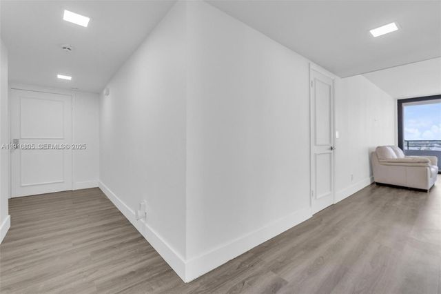 3589 S Ocean Blvd 914, South Palm Beach, FL 33480