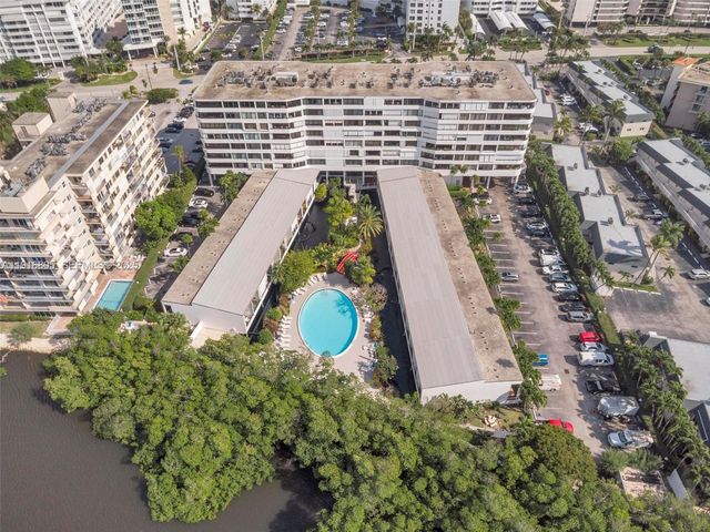 3589 S Ocean Blvd 914, South Palm Beach, FL 33480