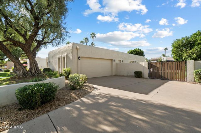 8338 E SAN RAFAEL Drive, Scottsdale, AZ 85258