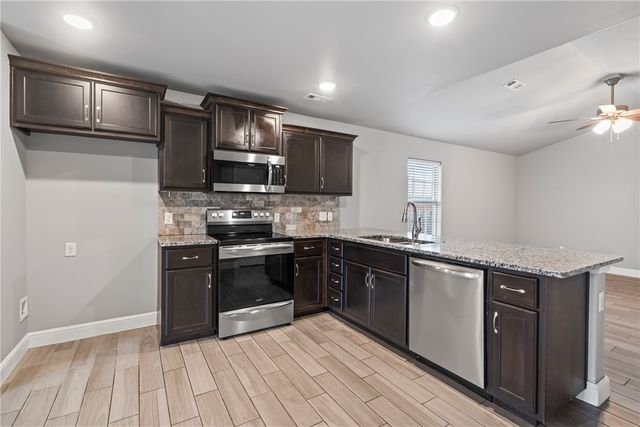 5910 NW Hancock Street, Bentonville, AR 72713