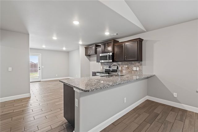 5910 NW Hancock Street, Bentonville, AR 72713