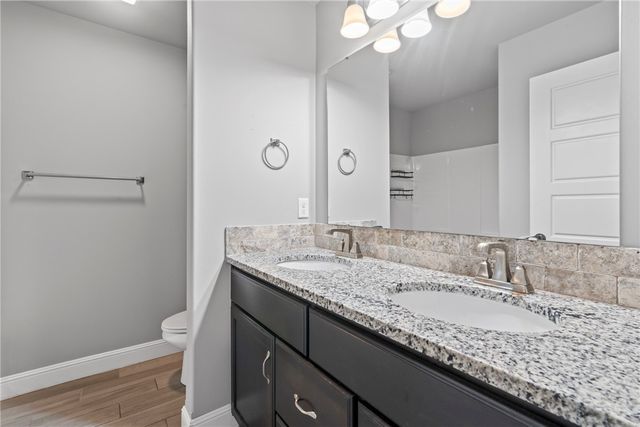 5910 NW Hancock Street, Bentonville, AR 72713