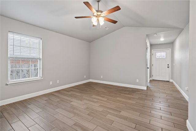 5910 NW Hancock Street, Bentonville, AR 72713