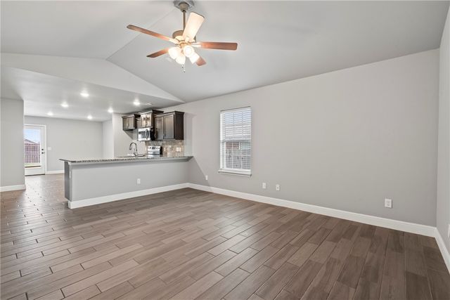 5910 NW Hancock Street, Bentonville, AR 72713