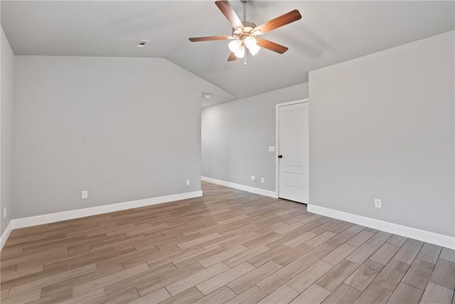 5910 NW Hancock Street, Bentonville, AR 72713