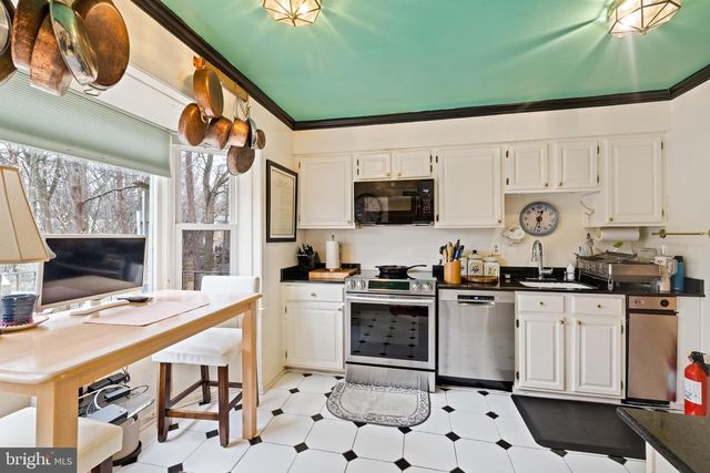 7526 CODDLE HARBOR LN, Potomac, MD 20854