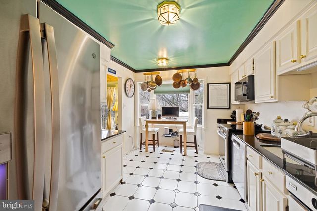 7526 CODDLE HARBOR LN, Potomac, MD 20854