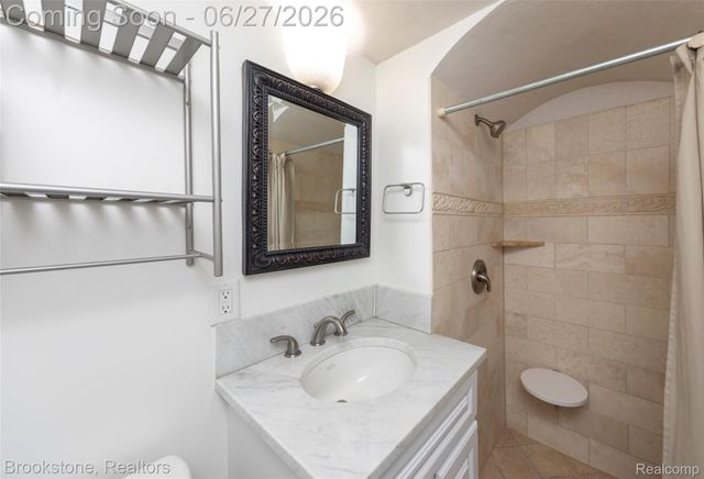 12162 Griffin Road, Riley Township, MI 48041