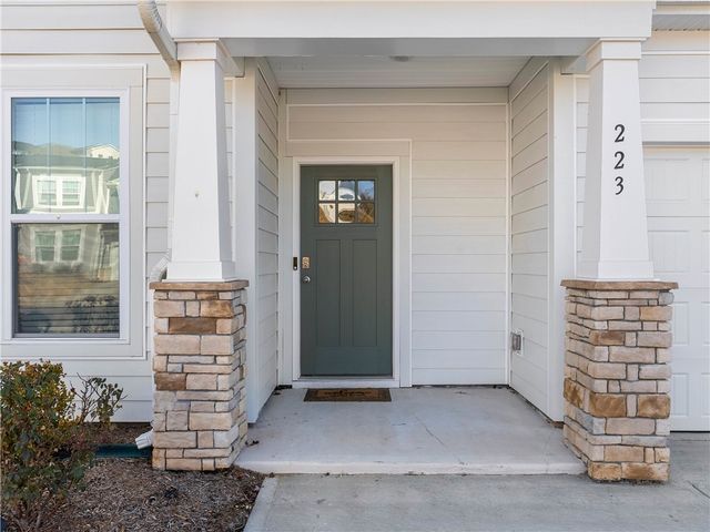 223 Grange Valley Lane, Central, SC 29630