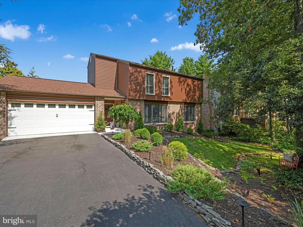 23 EAGLE LN, Reading, PA 19607