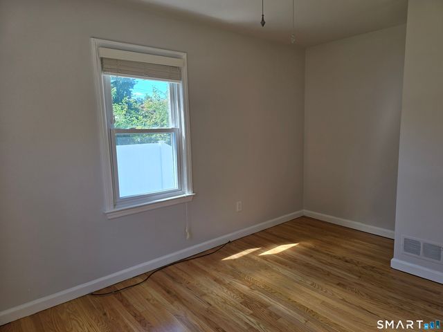 1 Albers Road, Danbury, CT 06811