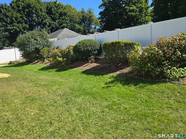 1 Albers Road, Danbury, CT 06811
