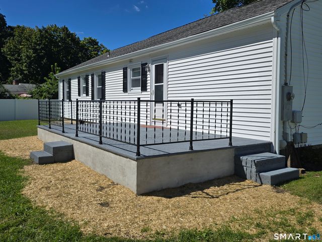 1 Albers Road, Danbury, CT 06811
