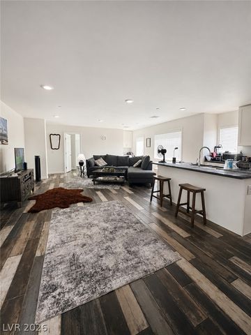 363 North 14th Street 200B, Las Vegas, NV 89101