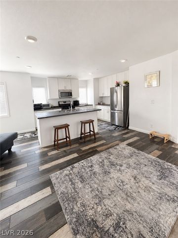 363 North 14th Street 200B, Las Vegas, NV 89101