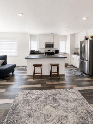 363 North 14th Street 200B, Las Vegas, NV 89101