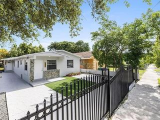 1555 NW 34th St 1555, Miami, FL 33142