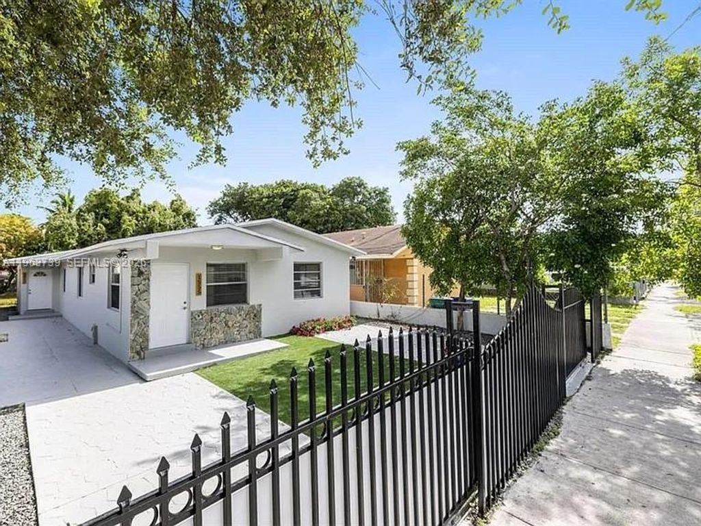 1555 NW 34th St 1555, Miami, FL 33142